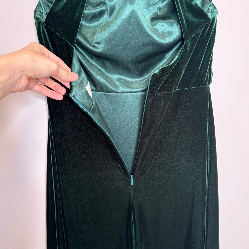 Revelry Tori Velvet Dress in Emerald 4 Halter Neck Open Back Bridesmaid Wedding - Picture 11 of 14